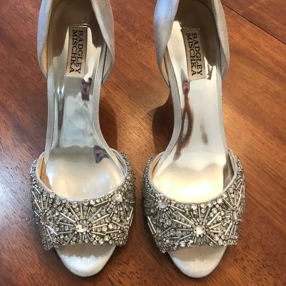 Badgley Mischka Silver Maria Pumps